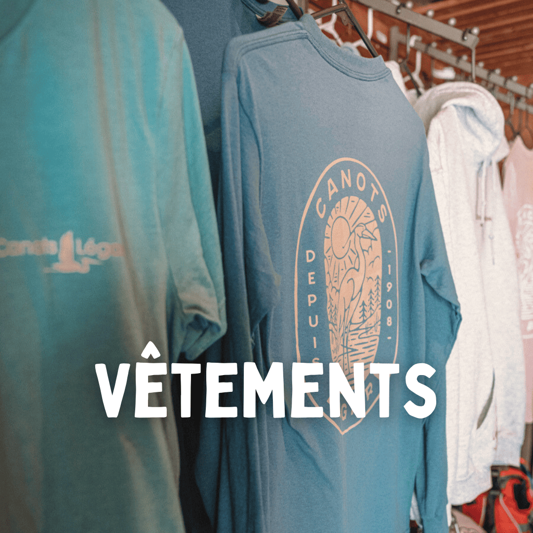Chandails Canots Légaré accrochés dans la boutique